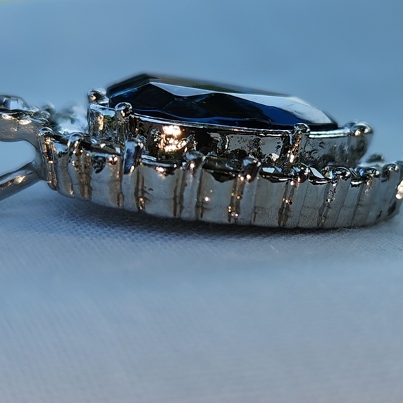 Faux Sapphire Heart Pendant and Chain - Picture 3 of 8